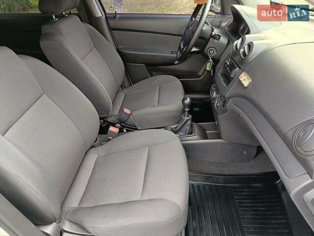 Сірий Шевроле Авео, об'ємом двигуна 1.5 л та пробігом 129 тис. км за 3499 $, фото 11 на Automoto.ua