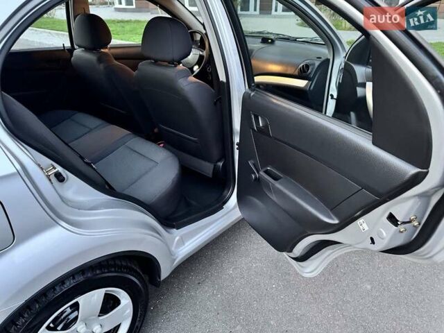 Серый Шевроле Авео, объемом двигателя 1.5 л и пробегом 58 тыс. км за 5800 $, фото 33 на Automoto.ua