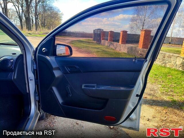Сірий Шевроле Авео, об'ємом двигуна 1.5 л та пробігом 220 тис. км за 2900 $, фото 11 на Automoto.ua