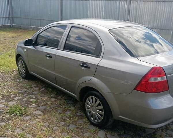 Серый Шевроле Авео, объемом двигателя 1.15 л и пробегом 223 тыс. км за 3300 $, фото 18 на Automoto.ua