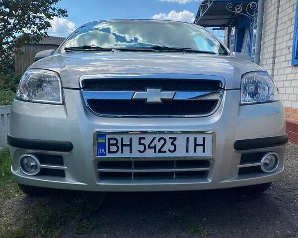Серый Шевроле Авео, объемом двигателя 1.5 л и пробегом 91 тыс. км за 5500 $, фото 2 на Automoto.ua
