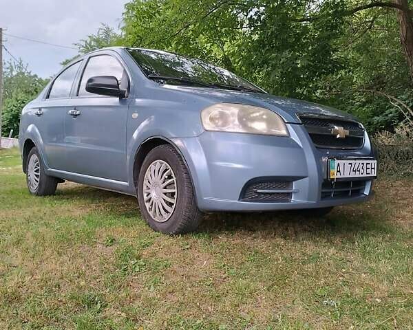 Серый Шевроле Авео, объемом двигателя 1.5 л и пробегом 289 тыс. км за 3000 $, фото 2 на Automoto.ua