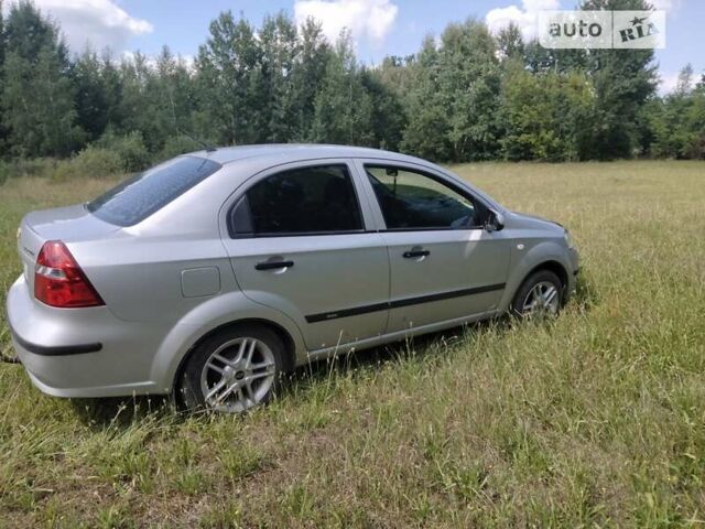 Сірий Шевроле Авео, об'ємом двигуна 1.5 л та пробігом 204 тис. км за 4150 $, фото 3 на Automoto.ua