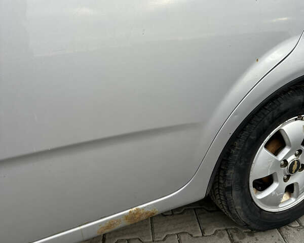 Серый Шевроле Авео, объемом двигателя 1.5 л и пробегом 126 тыс. км за 2900 $, фото 6 на Automoto.ua