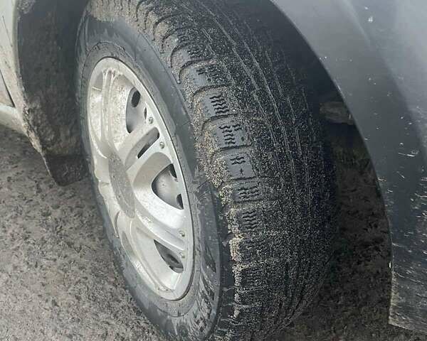 Серый Шевроле Авео, объемом двигателя 1.5 л и пробегом 286 тыс. км за 3000 $, фото 4 на Automoto.ua