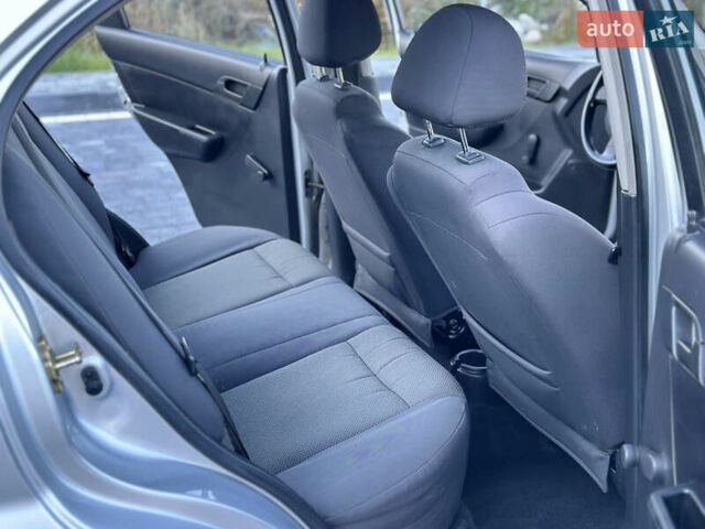 Серый Шевроле Авео, объемом двигателя 1.5 л и пробегом 190 тыс. км за 3000 $, фото 12 на Automoto.ua