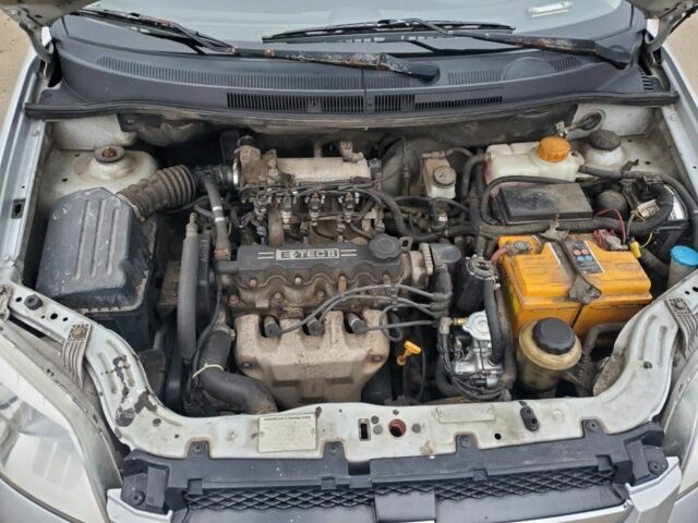 Серый Шевроле Авео, объемом двигателя 1.5 л и пробегом 202 тыс. км за 4200 $, фото 9 на Automoto.ua