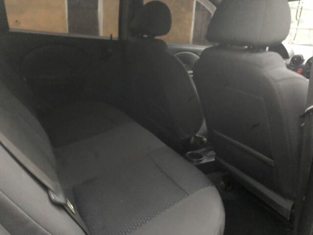 Серый Шевроле Авео, объемом двигателя 1.5 л и пробегом 250 тыс. км за 1600 $, фото 8 на Automoto.ua