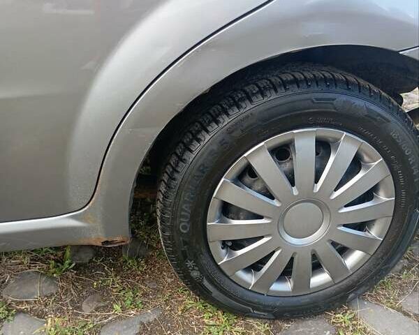 Серый Шевроле Авео, объемом двигателя 1.15 л и пробегом 223 тыс. км за 3300 $, фото 5 на Automoto.ua