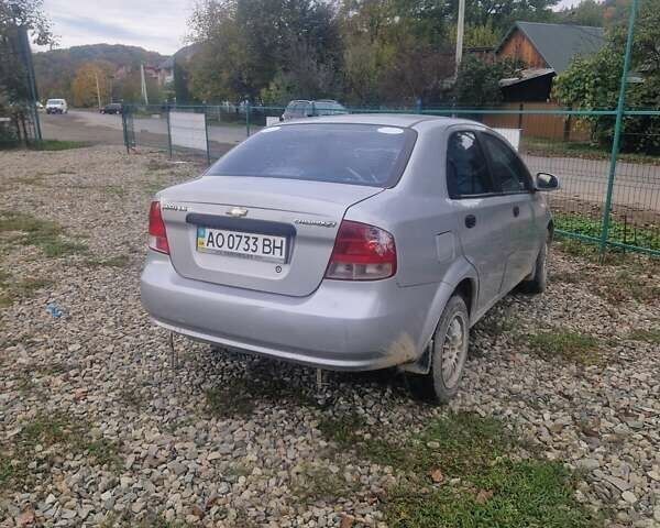 Сірий Шевроле Авео, об'ємом двигуна 1.5 л та пробігом 180 тис. км за 1650 $, фото 3 на Automoto.ua
