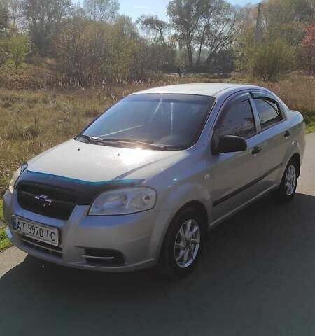 Серый Шевроле Авео, объемом двигателя 1.5 л и пробегом 213 тыс. км за 4200 $, фото 2 на Automoto.ua