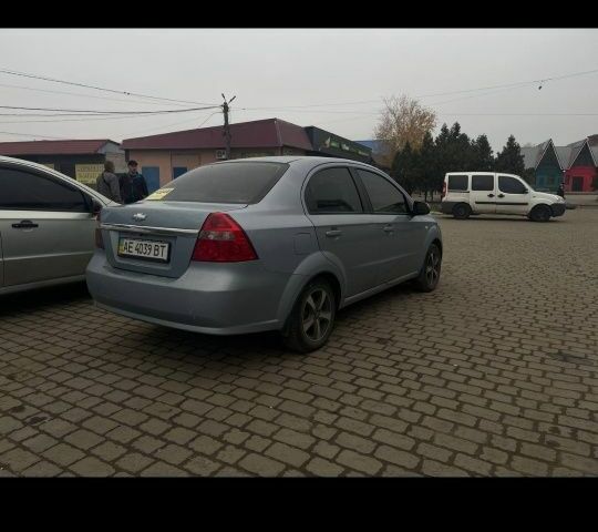 Серый Шевроле Авео, объемом двигателя 0 л и пробегом 300 тыс. км за 2800 $, фото 2 на Automoto.ua