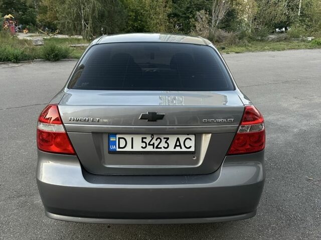 Серый Шевроле Авео, объемом двигателя 1.5 л и пробегом 227 тыс. км за 3700 $, фото 3 на Automoto.ua