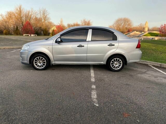 Сірий Шевроле Авео, об'ємом двигуна 1.5 л та пробігом 182 тис. км за 4499 $, фото 3 на Automoto.ua