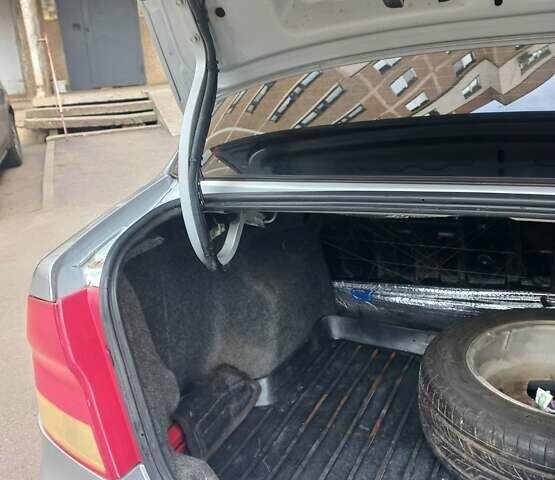Сірий Шевроле Авео, об'ємом двигуна 1.5 л та пробігом 148 тис. км за 3700 $, фото 12 на Automoto.ua