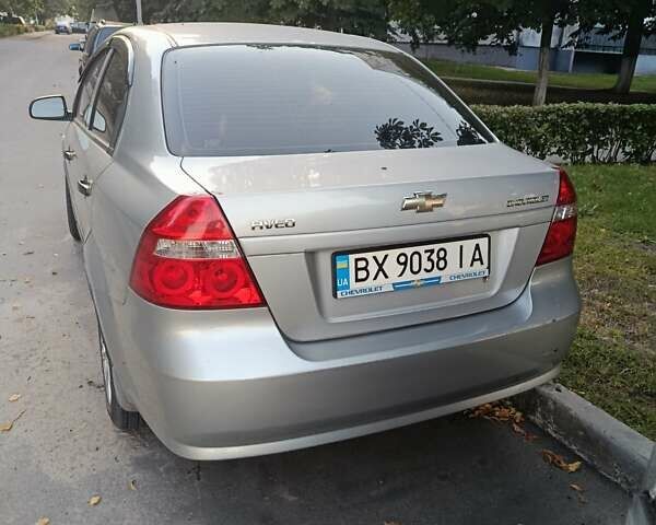 Серый Шевроле Авео, объемом двигателя 1.5 л и пробегом 168 тыс. км за 3700 $, фото 2 на Automoto.ua