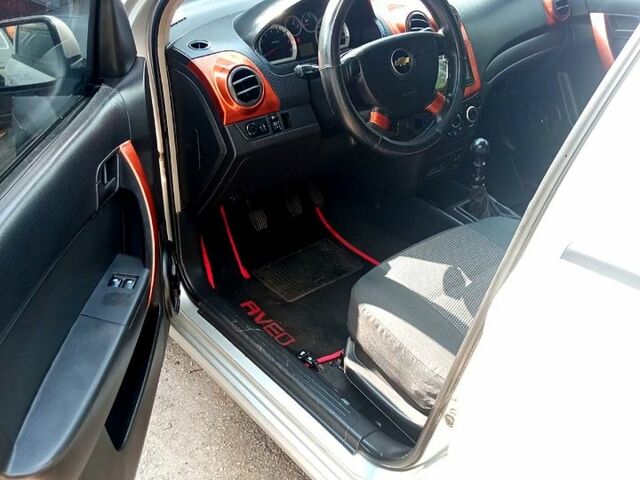 Сірий Шевроле Авео, об'ємом двигуна 1.5 л та пробігом 196 тис. км за 3400 $, фото 8 на Automoto.ua