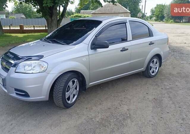 Серый Шевроле Авео, объемом двигателя 1.5 л и пробегом 214 тыс. км за 4500 $, фото 7 на Automoto.ua