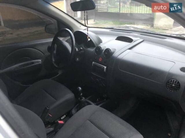 Серый Шевроле Авео, объемом двигателя 1.5 л и пробегом 250 тыс. км за 1600 $, фото 3 на Automoto.ua