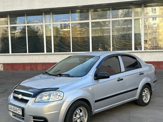 Серый Шевроле Авео, объемом двигателя 1.4 л и пробегом 270 тыс. км за 3400 $, фото 2 на Automoto.ua