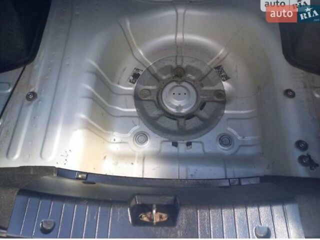 Серый Шевроле Авео, объемом двигателя 1.4 л и пробегом 171 тыс. км за 4000 $, фото 7 на Automoto.ua