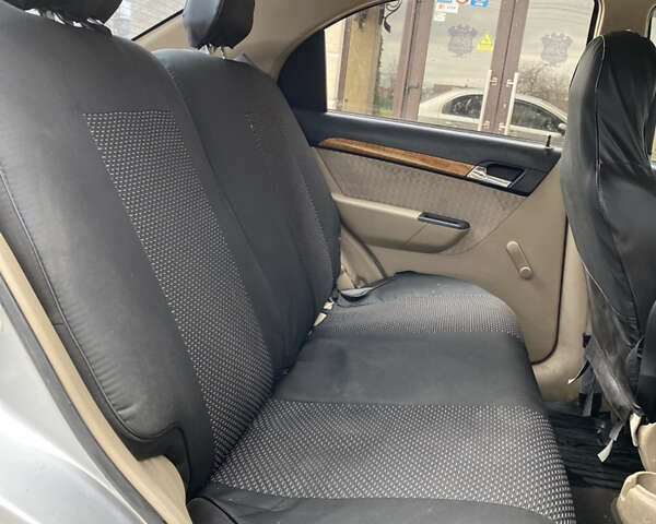 Серый Шевроле Авео, объемом двигателя 1.6 л и пробегом 194 тыс. км за 2299 $, фото 38 на Automoto.ua