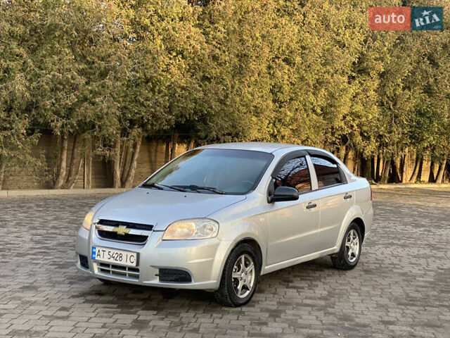Сірий Шевроле Авео, об'ємом двигуна 1.5 л та пробігом 237 тис. км за 2650 $, фото 1 на Automoto.ua