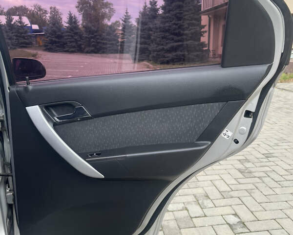 Серый Шевроле Авео, объемом двигателя 1.5 л и пробегом 161 тыс. км за 5300 $, фото 89 на Automoto.ua