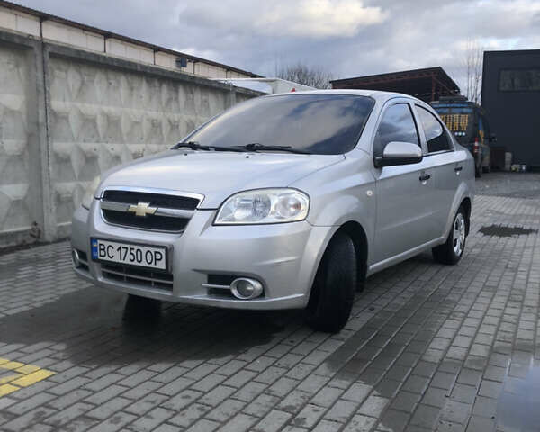 Сірий Шевроле Авео, об'ємом двигуна 1.5 л та пробігом 200 тис. км за 3500 $, фото 8 на Automoto.ua