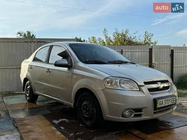 Серый Шевроле Авео, объемом двигателя 1.6 л и пробегом 240 тыс. км за 3100 $, фото 7 на Automoto.ua