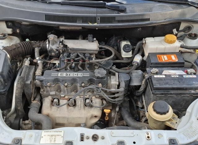 Сірий Шевроле Авео, об'ємом двигуна 1.5 л та пробігом 398 тис. км за 2850 $, фото 7 на Automoto.ua