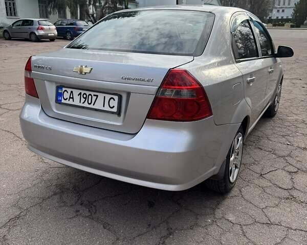 Серый Шевроле Авео, объемом двигателя 1.5 л и пробегом 214 тыс. км за 3300 $, фото 5 на Automoto.ua