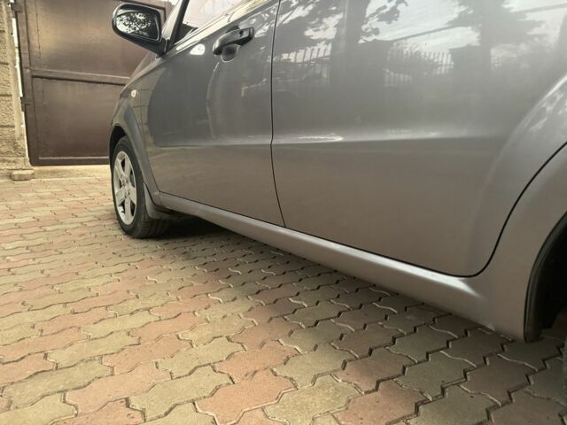 Сірий Шевроле Авео, об'ємом двигуна 1.5 л та пробігом 163 тис. км за 4900 $, фото 21 на Automoto.ua