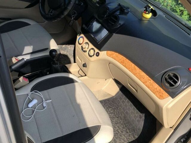 Серый Шевроле Авео, объемом двигателя 1.6 л и пробегом 2 тыс. км за 3200 $, фото 5 на Automoto.ua