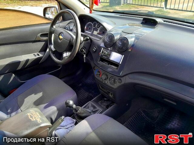 Серый Шевроле Авео, объемом двигателя 1.5 л и пробегом 315 тыс. км за 3700 $, фото 10 на Automoto.ua