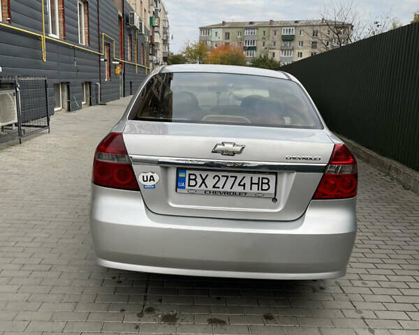 Сірий Шевроле Авео, об'ємом двигуна 1.6 л та пробігом 290 тис. км за 3900 $, фото 6 на Automoto.ua