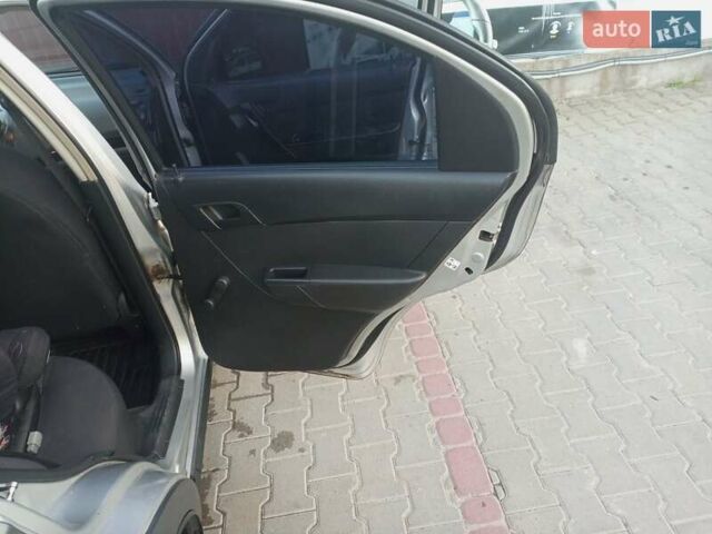 Сірий Шевроле Авео, об'ємом двигуна 1.5 л та пробігом 218 тис. км за 3000 $, фото 17 на Automoto.ua