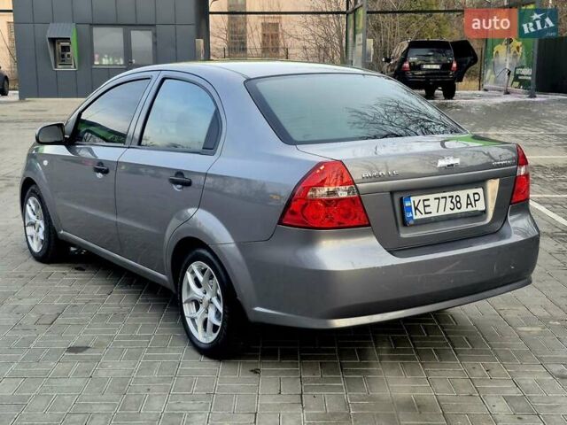 Сірий Шевроле Авео, об'ємом двигуна 1.5 л та пробігом 236 тис. км за 3750 $, фото 6 на Automoto.ua
