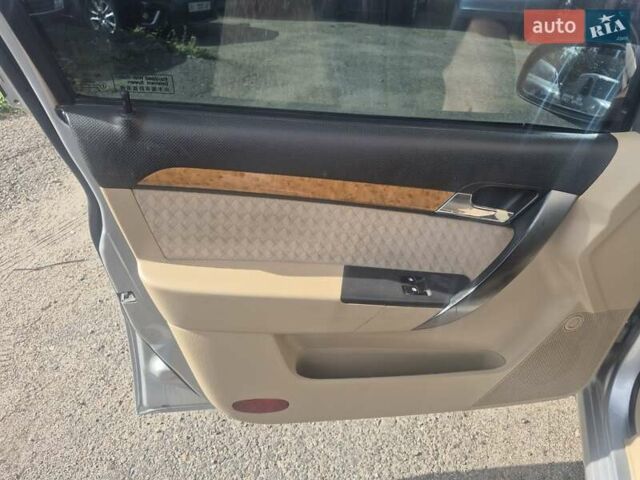 Серый Шевроле Авео, объемом двигателя 1.6 л и пробегом 180 тыс. км за 3900 $, фото 5 на Automoto.ua