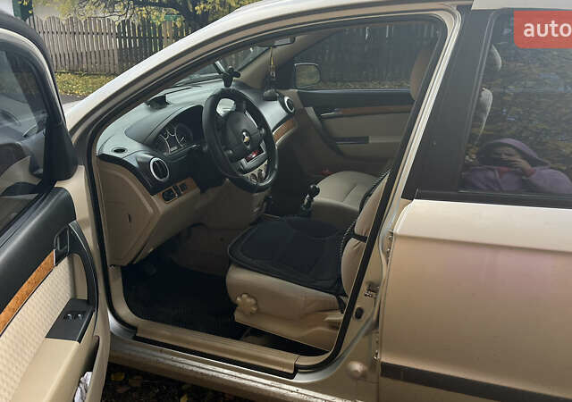 Сірий Шевроле Авео, об'ємом двигуна 1.6 л та пробігом 160 тис. км за 4200 $, фото 7 на Automoto.ua