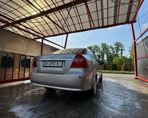Серый Шевроле Авео, объемом двигателя 1.6 л и пробегом 106 тыс. км за 4700 $, фото 3 на Automoto.ua