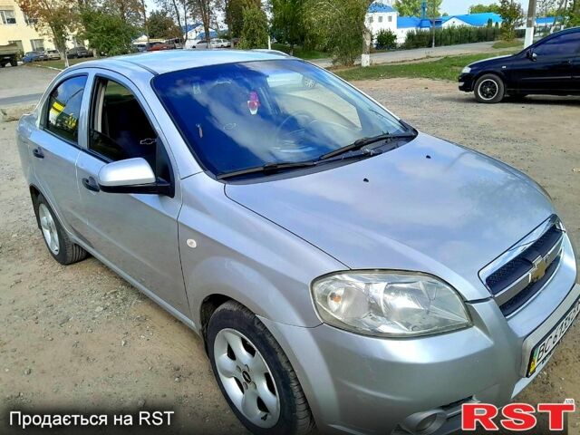 Серый Шевроле Авео, объемом двигателя 1.5 л и пробегом 315 тыс. км за 3700 $, фото 5 на Automoto.ua