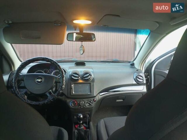 Сірий Шевроле Авео, об'ємом двигуна 1.5 л та пробігом 218 тис. км за 3000 $, фото 19 на Automoto.ua