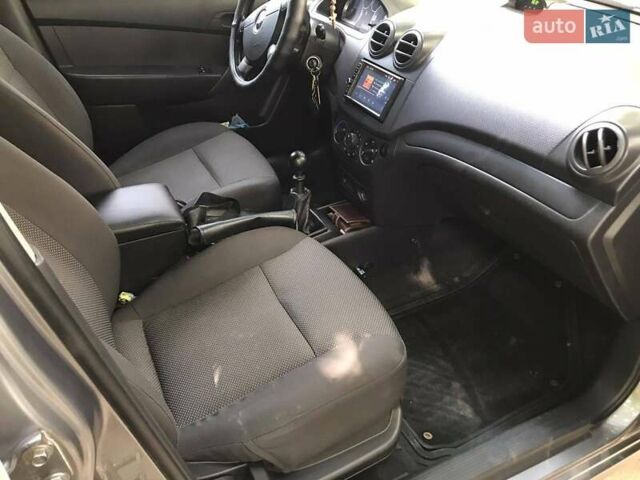 Сірий Шевроле Авео, об'ємом двигуна 1.5 л та пробігом 168 тис. км за 5000 $, фото 14 на Automoto.ua