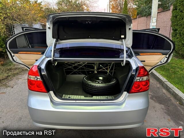 Сірий Шевроле Авео, об'ємом двигуна 1.6 л та пробігом 148 тис. км за 4550 $, фото 7 на Automoto.ua