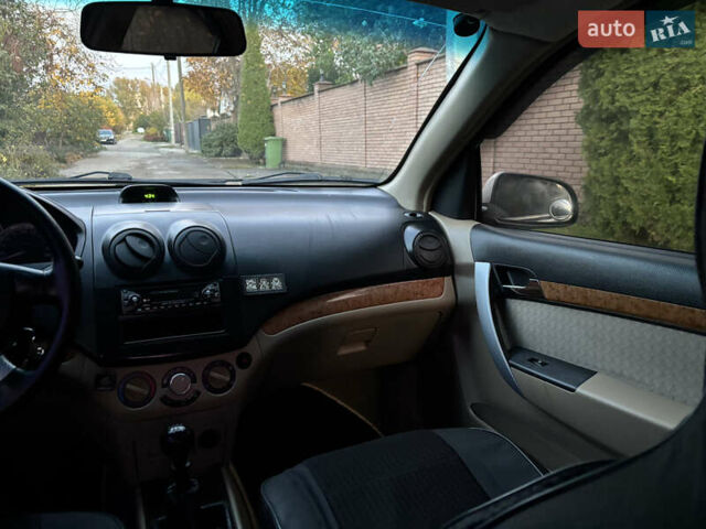 Сірий Шевроле Авео, об'ємом двигуна 1.6 л та пробігом 148 тис. км за 4550 $, фото 36 на Automoto.ua