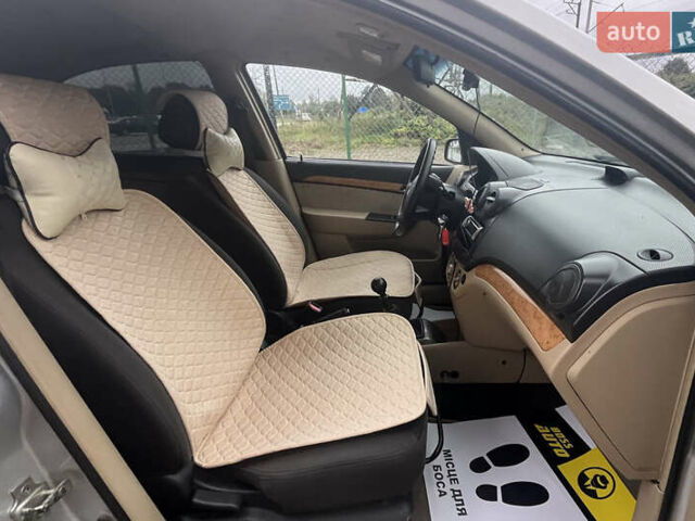 Серый Шевроле Авео, объемом двигателя 1.6 л и пробегом 185 тыс. км за 3499 $, фото 21 на Automoto.ua