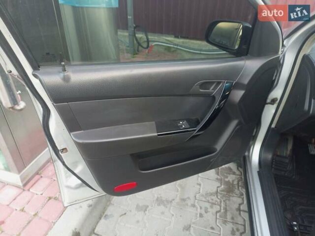 Сірий Шевроле Авео, об'ємом двигуна 1.5 л та пробігом 218 тис. км за 3000 $, фото 15 на Automoto.ua