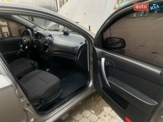 Серый Шевроле Авео, объемом двигателя 1.5 л и пробегом 393 тыс. км за 2850 $, фото 7 на Automoto.ua