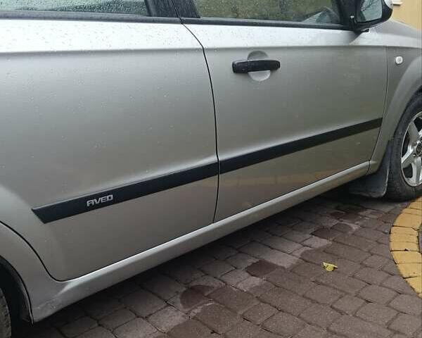 Сірий Шевроле Авео, об'ємом двигуна 1.6 л та пробігом 240 тис. км за 4000 $, фото 35 на Automoto.ua